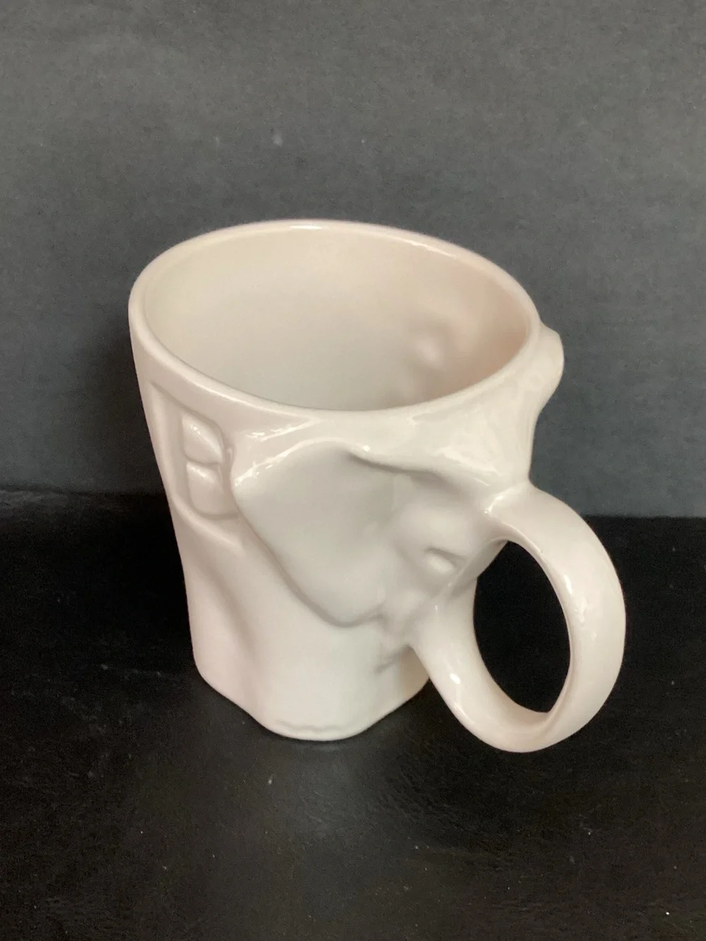 Pottery Barn A-Z White Elephant Letter E Initial Mug HTF